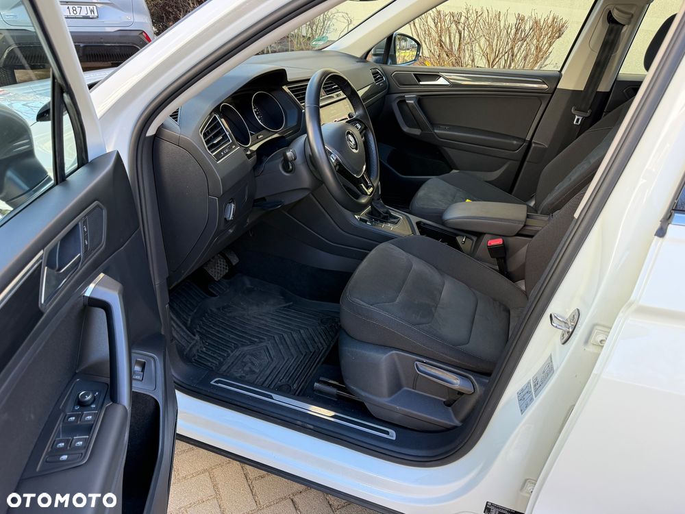 Volkswagen Tiguan - 5