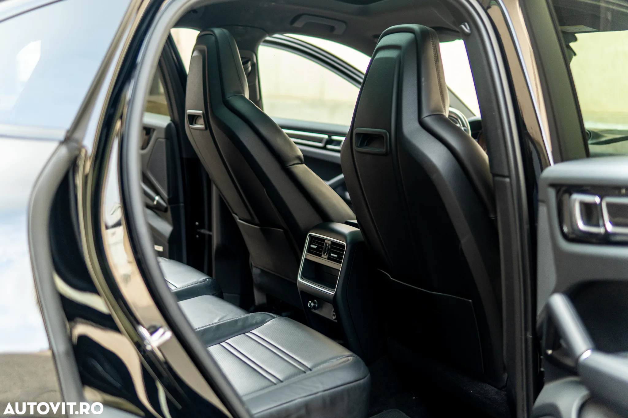 Porsche Cayenne - 32