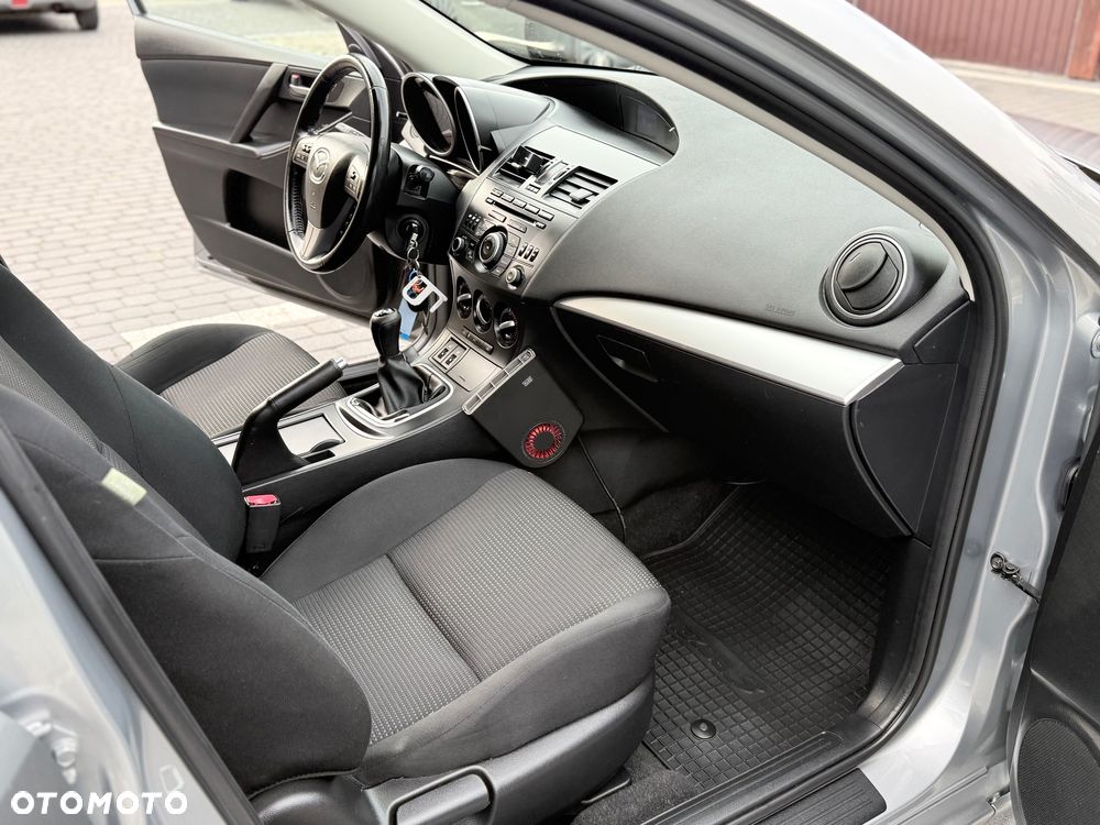 Mazda 3 - 16