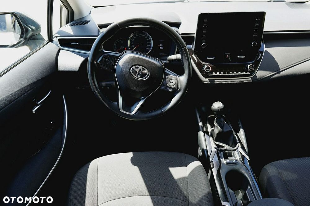 Toyota Corolla 1.5 Comfort - 11