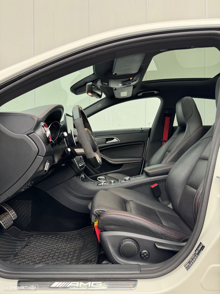 Mercedes-Benz CLA 45 AMG Shooting Brake 4-Matic - 24