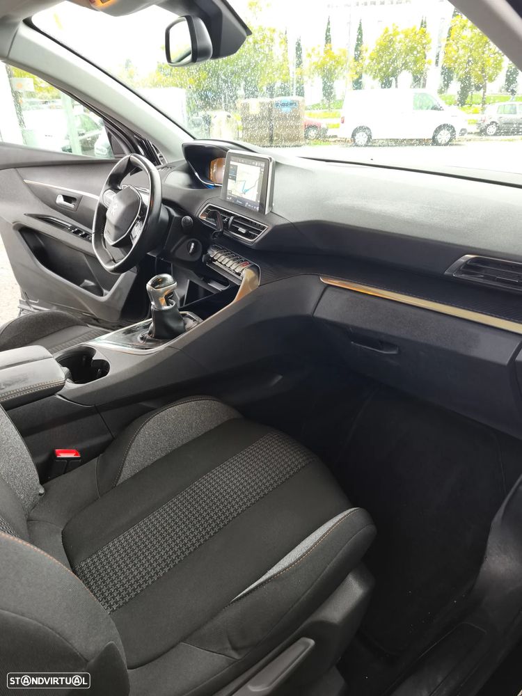 Peugeot 5008 - 4