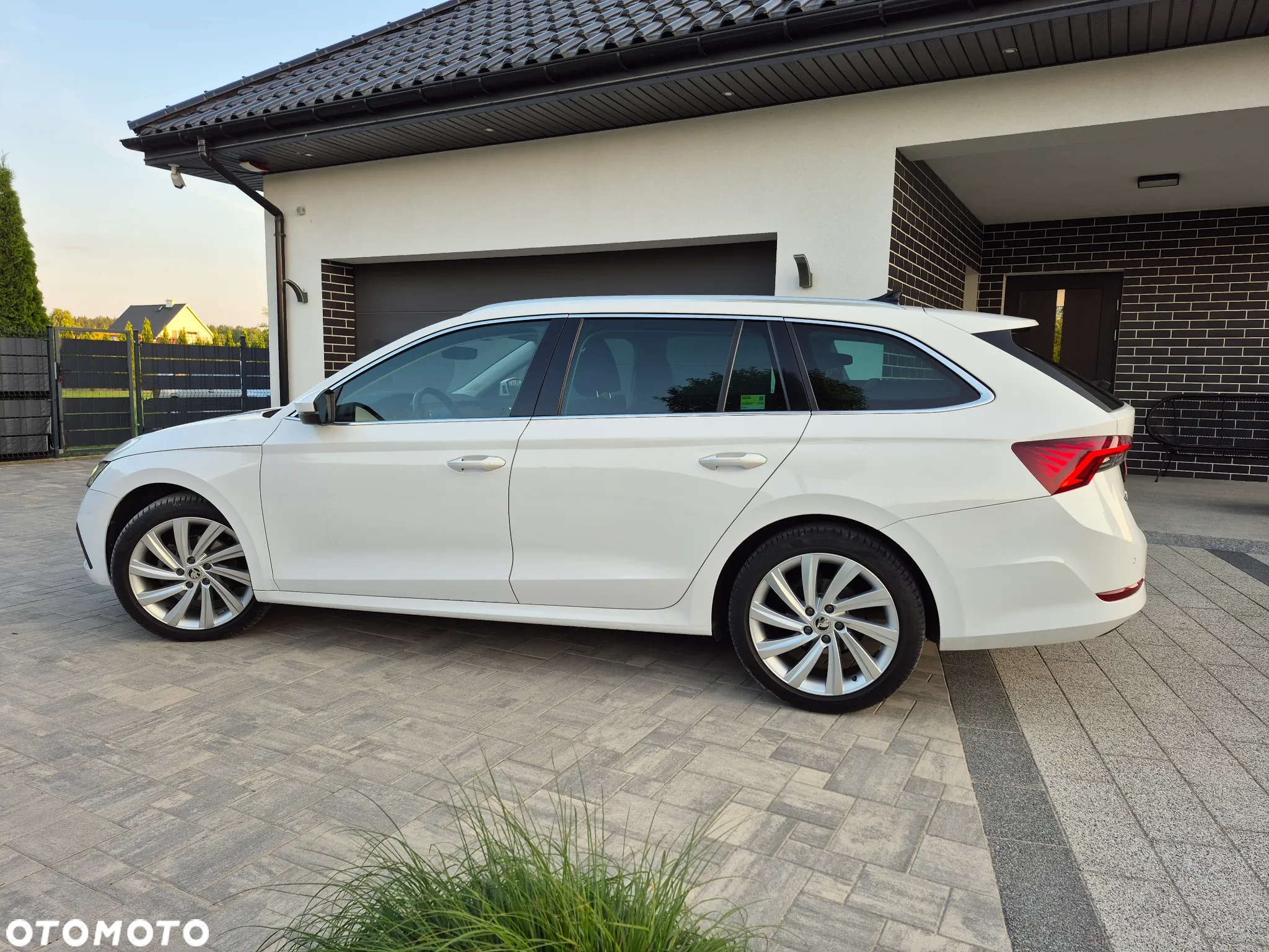 Skoda Octavia 2.0 TDI Style DSG - 25
