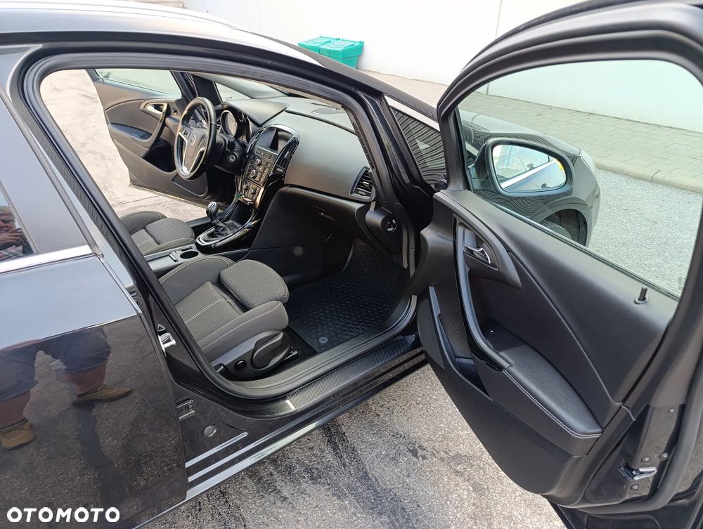 Opel Astra 1.4 Turbo Exklusiv - 18