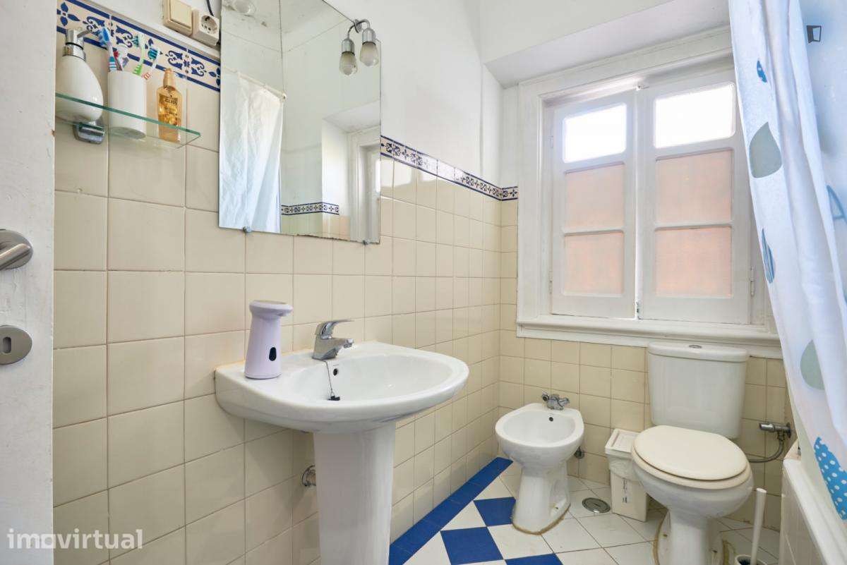 Quarto - localizado em Entrecampos Lisbon - Grande imagem: 3/35