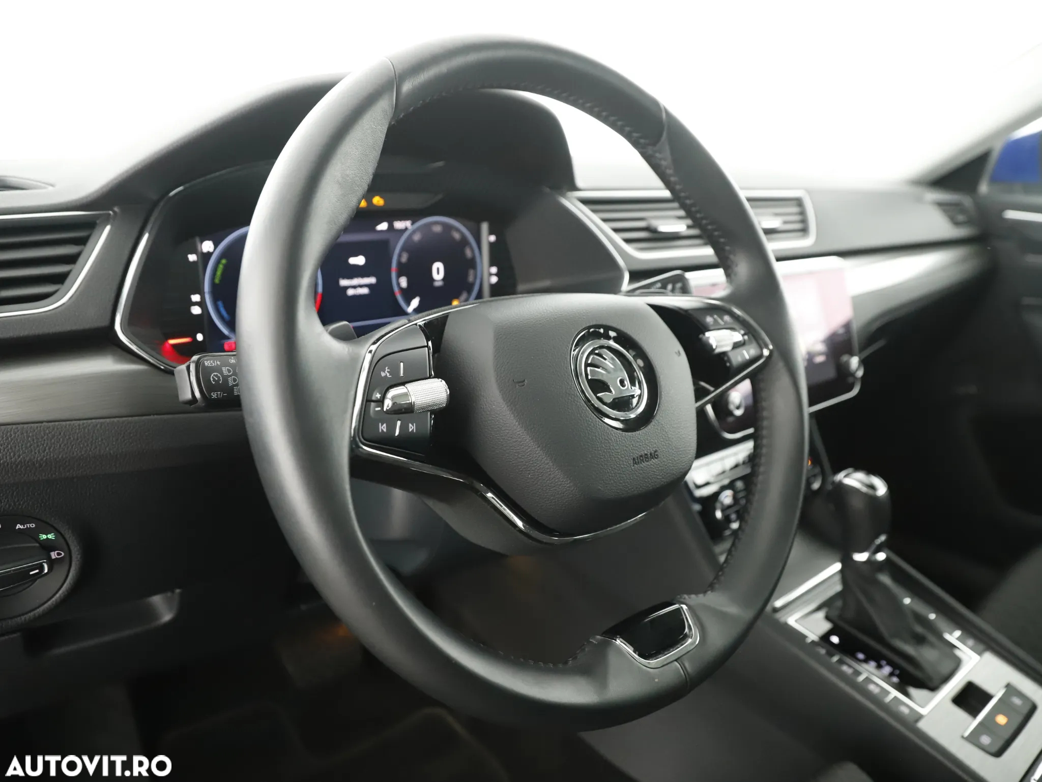 Skoda Superb 1.4 TSI iV DSG Ambition - 16