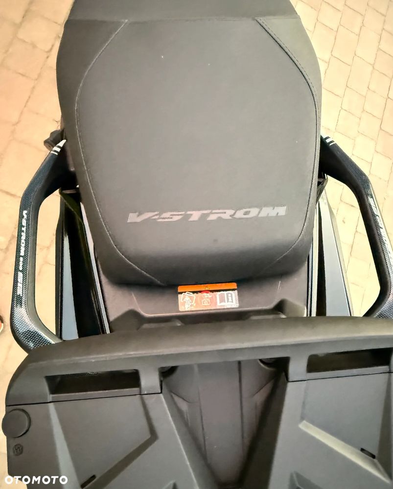 Suzuki V-STROM - 27