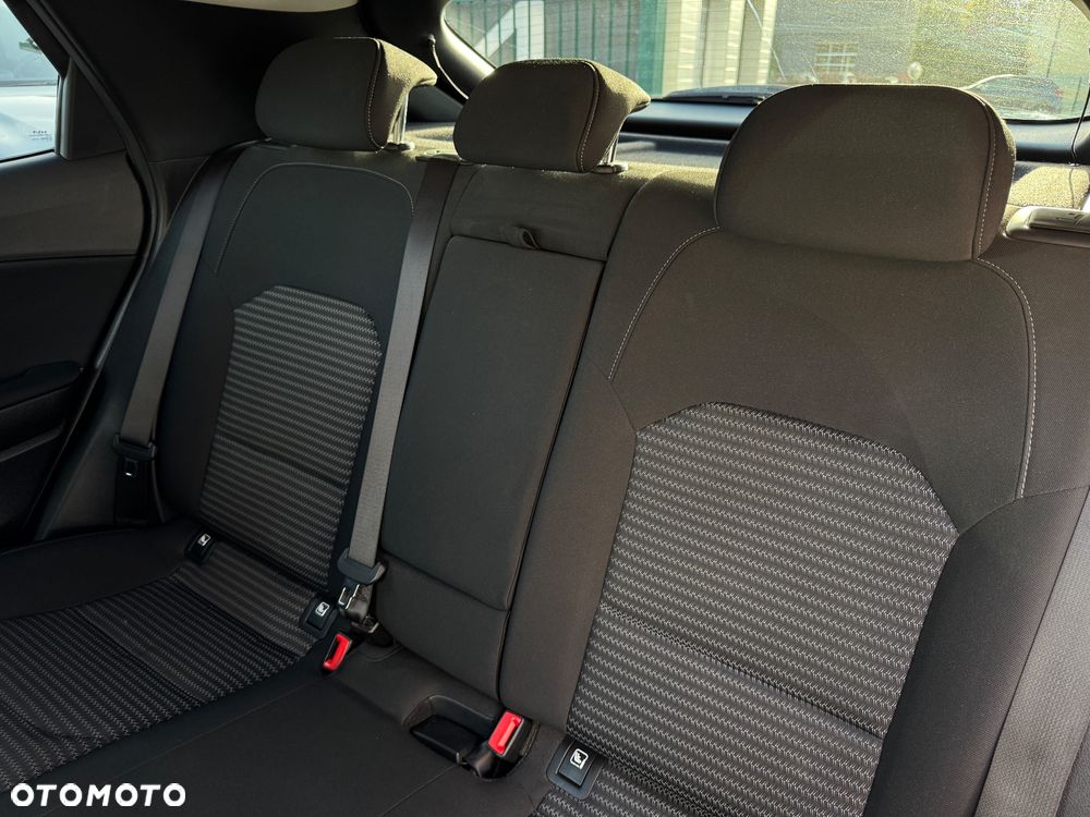 Kia XCeed 1.5 T-GDI M - 12