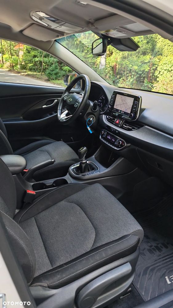 Hyundai i30 1.5 T-GDI 48V Executive - 9