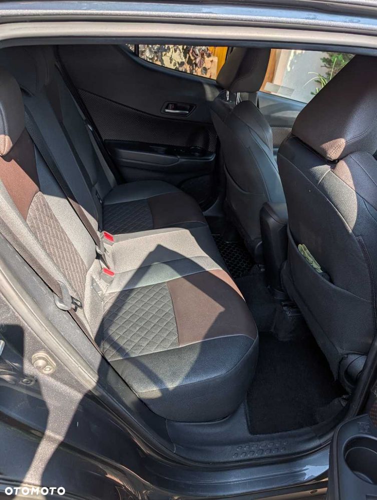 Toyota C-HR - 3