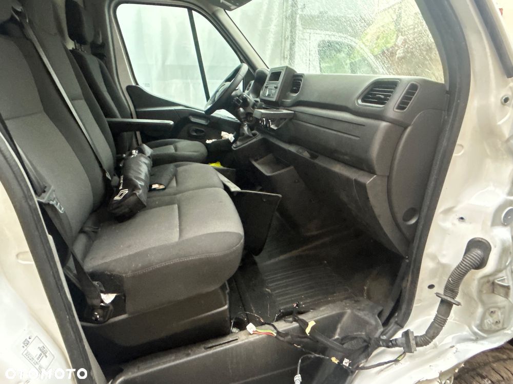 Renault Master 4 - 6