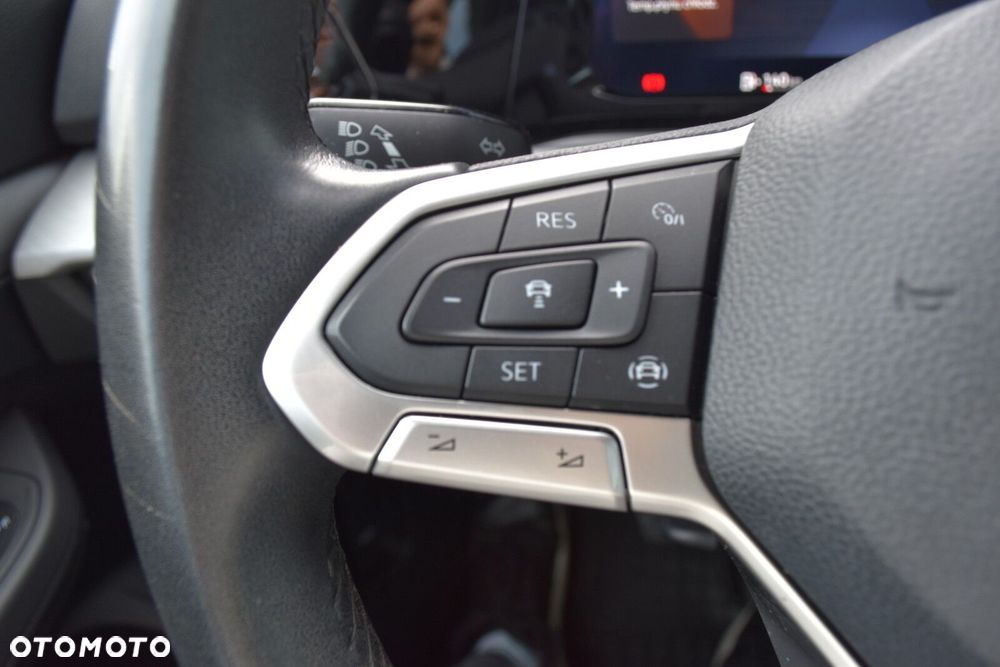 Volkswagen Golf - 14