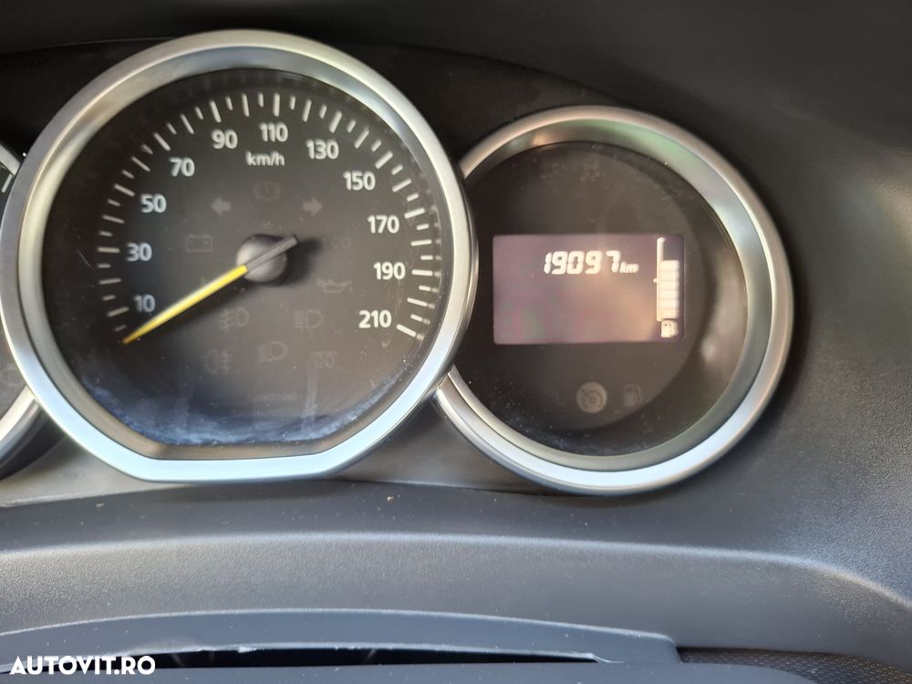 Dacia Sandero - 3