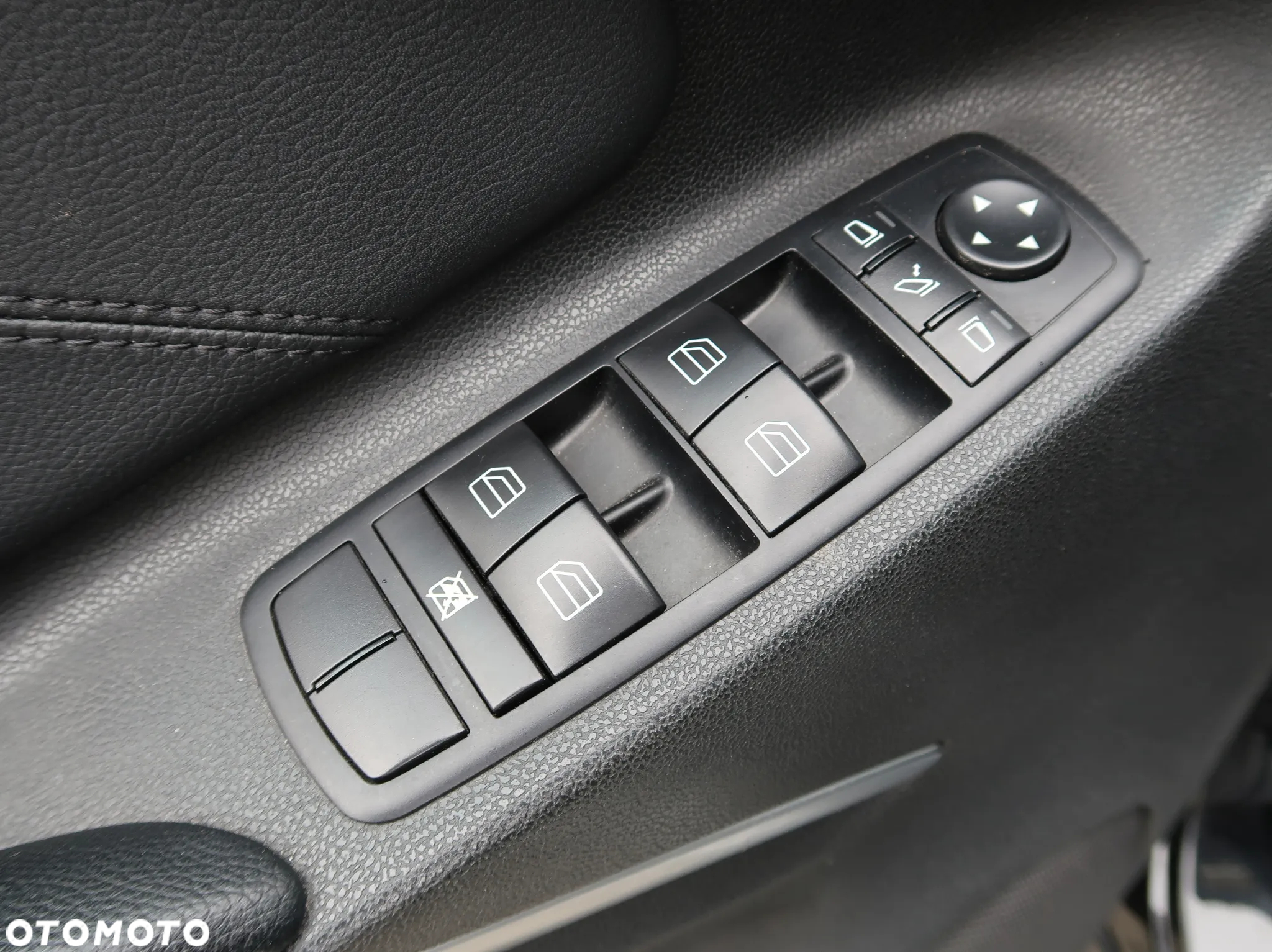 Mercedes-Benz ML 350 4-Matic - 20