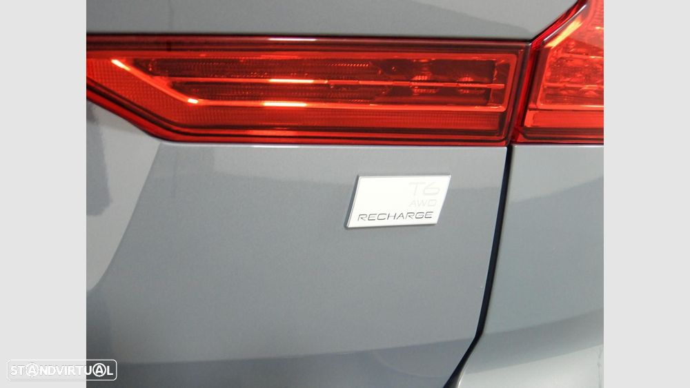 Volvo XC 60 2.0 T6 PHEV Core AWD - 10