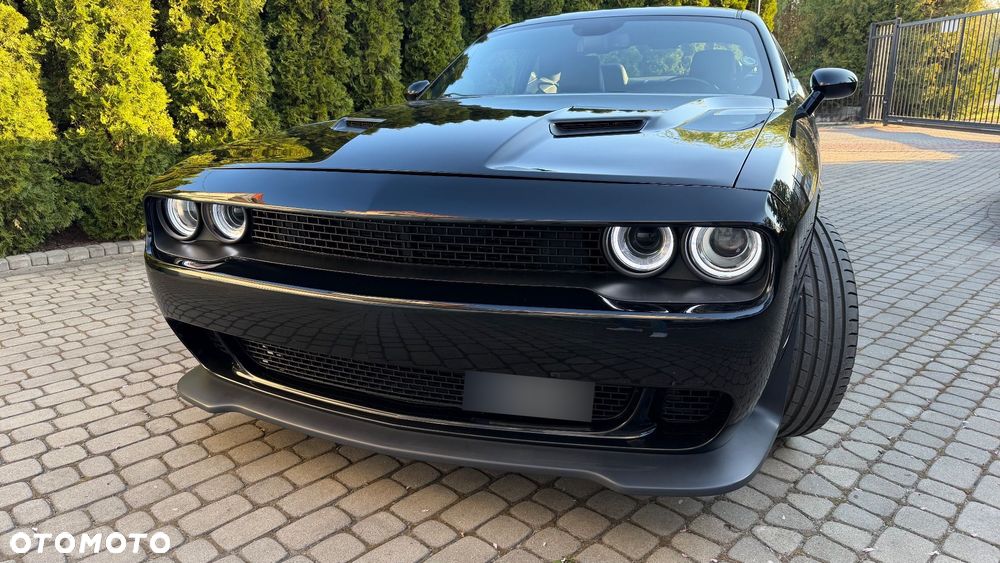 Dodge Challenger - 4