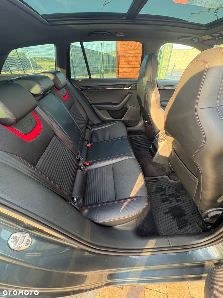 Skoda Octavia 2.0 TDI RS DSG - 10