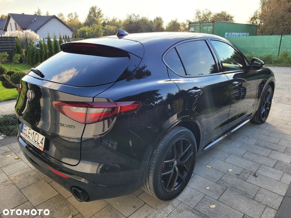 Alfa Romeo Stelvio 2.2 JTDM Veloce Q4 - 4