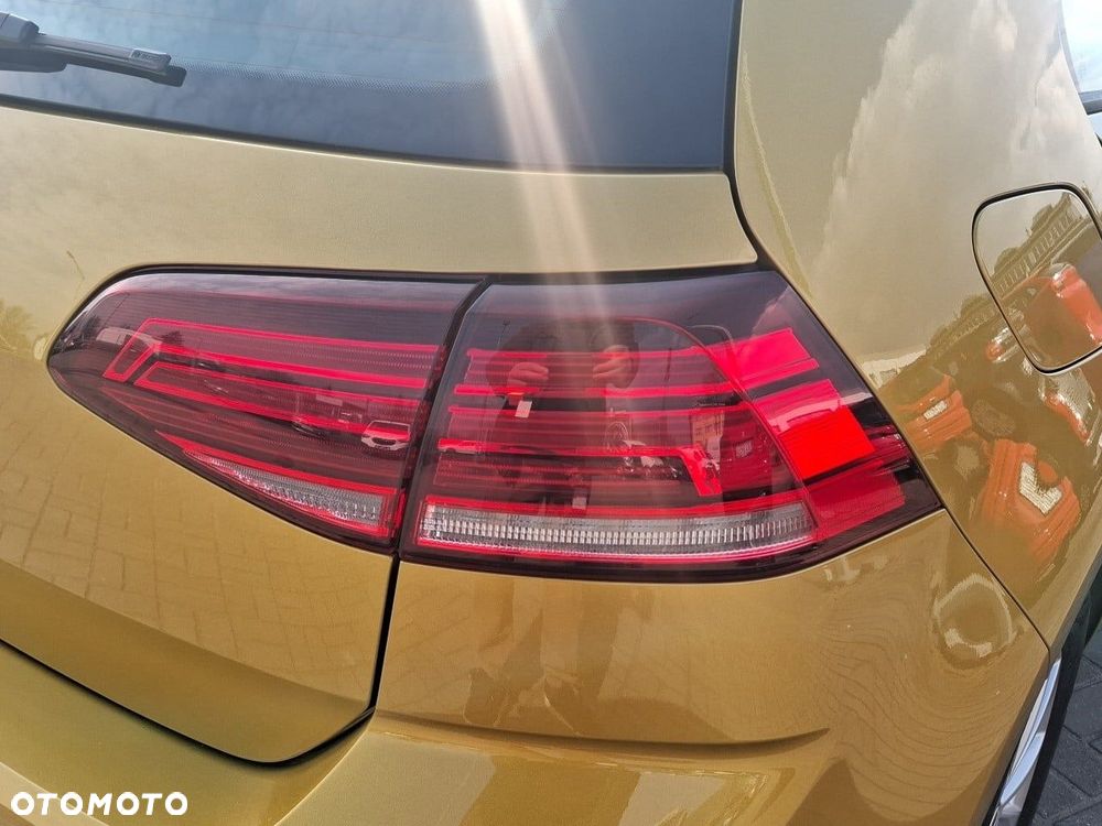 Volkswagen Golf 1.0 TSI BMT Trendline - 17