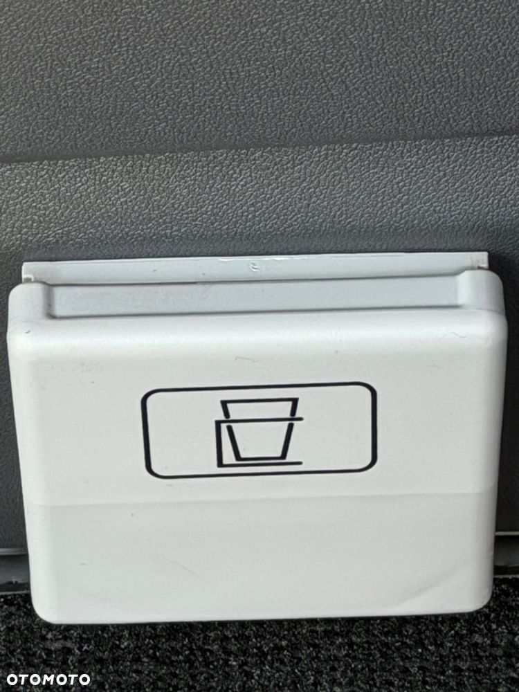 Volkswagen Multivan - 13