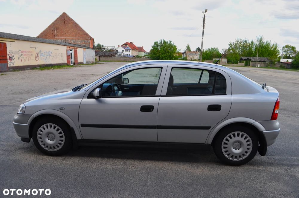 Opel Astra - 4