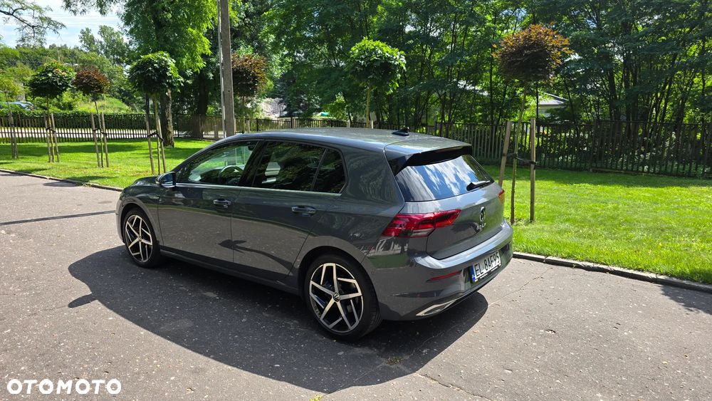 Volkswagen Golf VIII 1.5 eTSI EVO Style DSG - 4