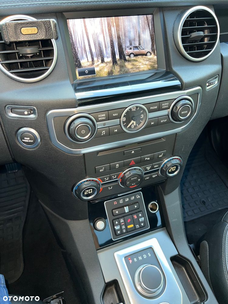Land Rover Discovery IV 3.0 SD V6 HSE - 13