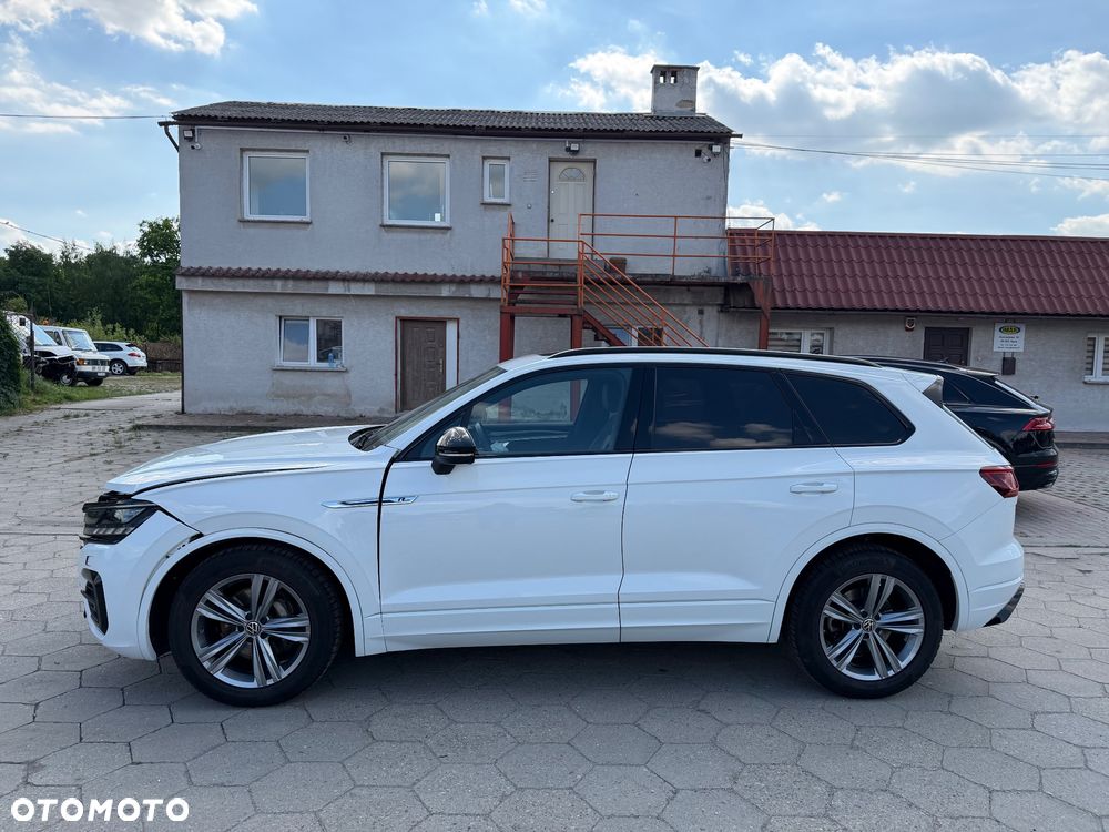 Volkswagen Touareg 3.0 V6 TDI SCR 4Motion Automatik R-Line - 2