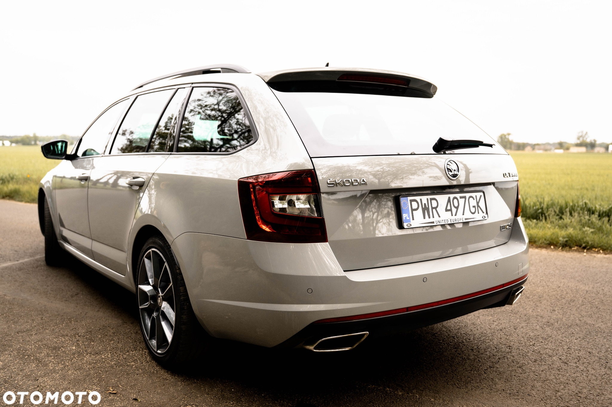 Skoda Octavia 2.0 TDI DSG RS - 8