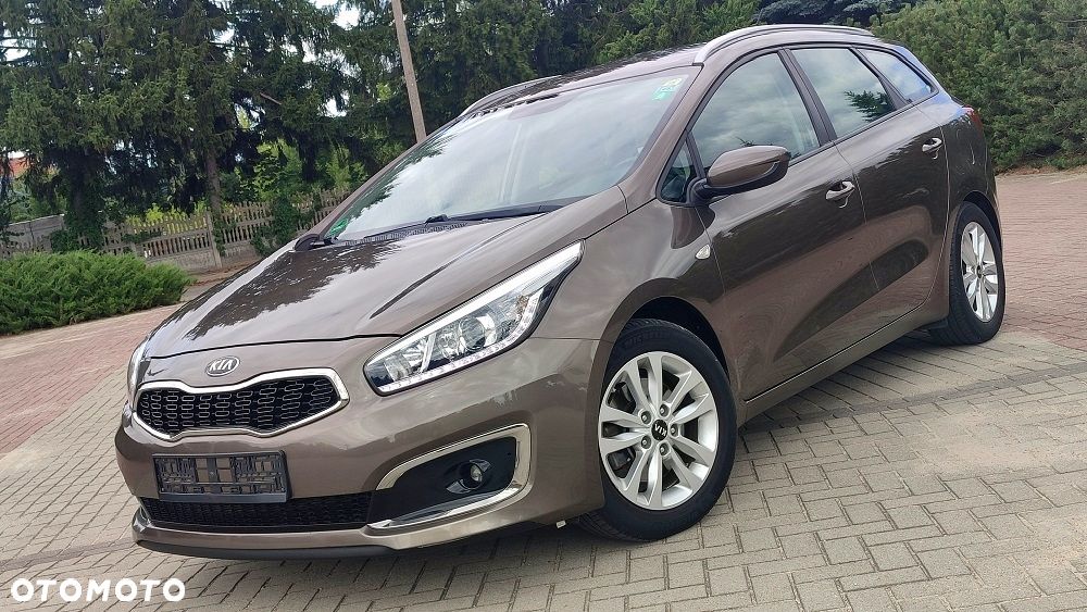 Kia Ceed 1.6 GDI Vision - 22