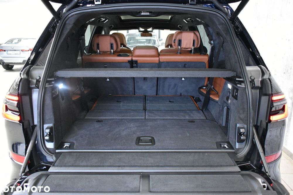 BMW X7 - 32
