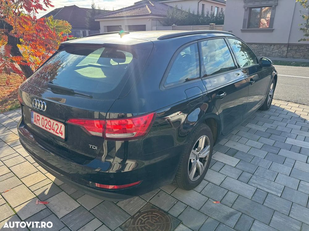 Audi A4 Avant 2.0 TDI S tronic Sport - 4