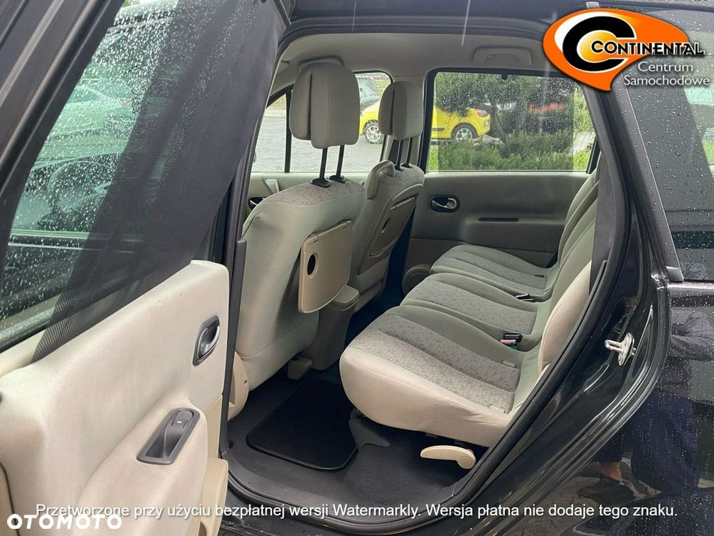 Renault Grand Scenic - 13