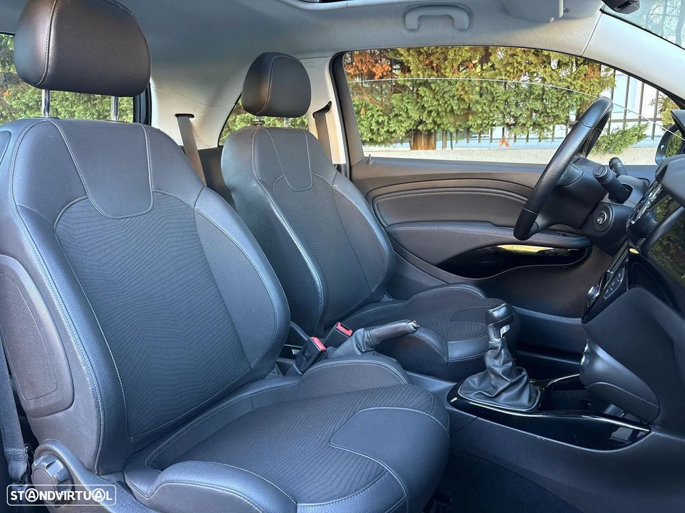 Opel Adam 1.2 Glam - 7