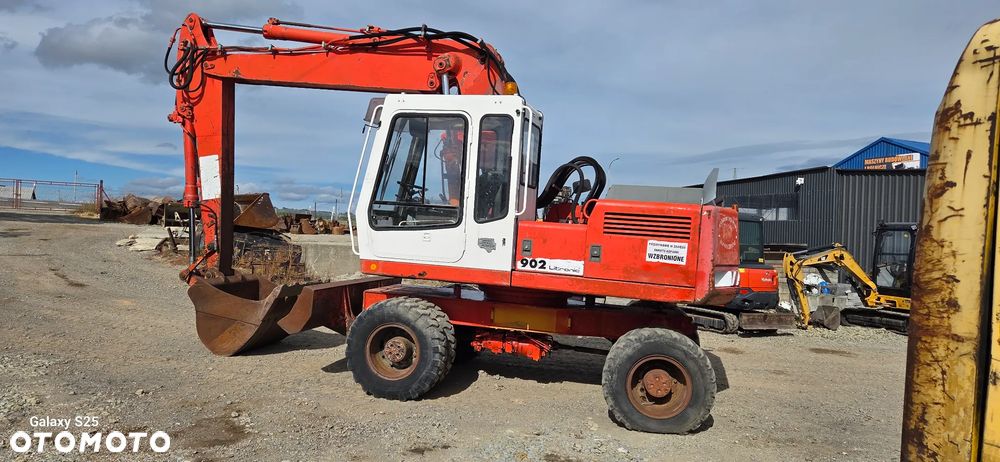 Liebherr A902 - 1