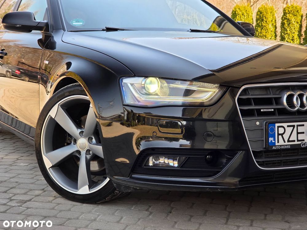 Audi A4 Avant 2.0 TDI DPF multitronic S line Sportpaket - 4