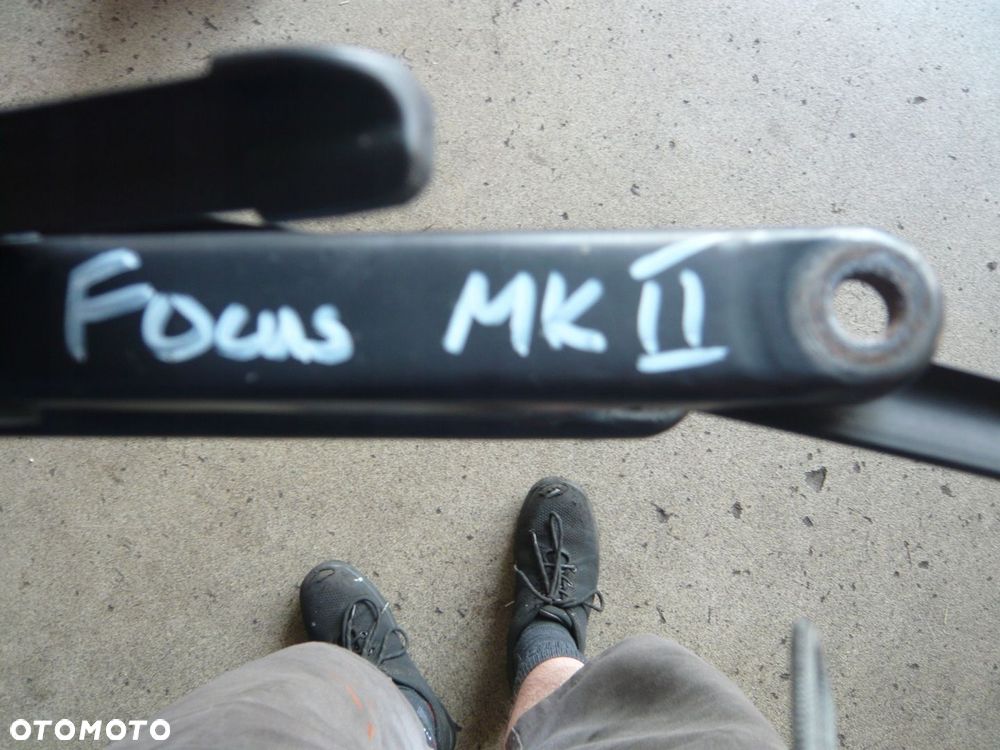 Ramiona wycieraczek przód komplet Ford Focus Mk2 - 2