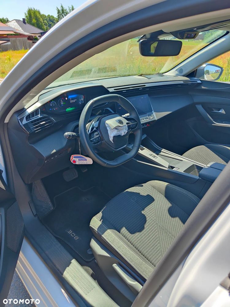 Peugeot 308 - 25