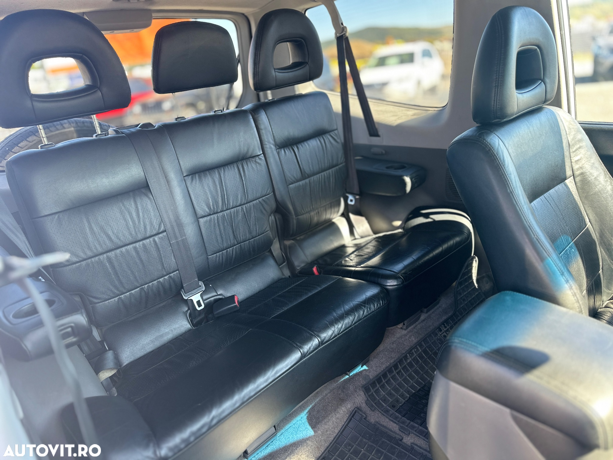 Mitsubishi Pajero SWB 3.2 DI-D GLS M/T, Piele - 6