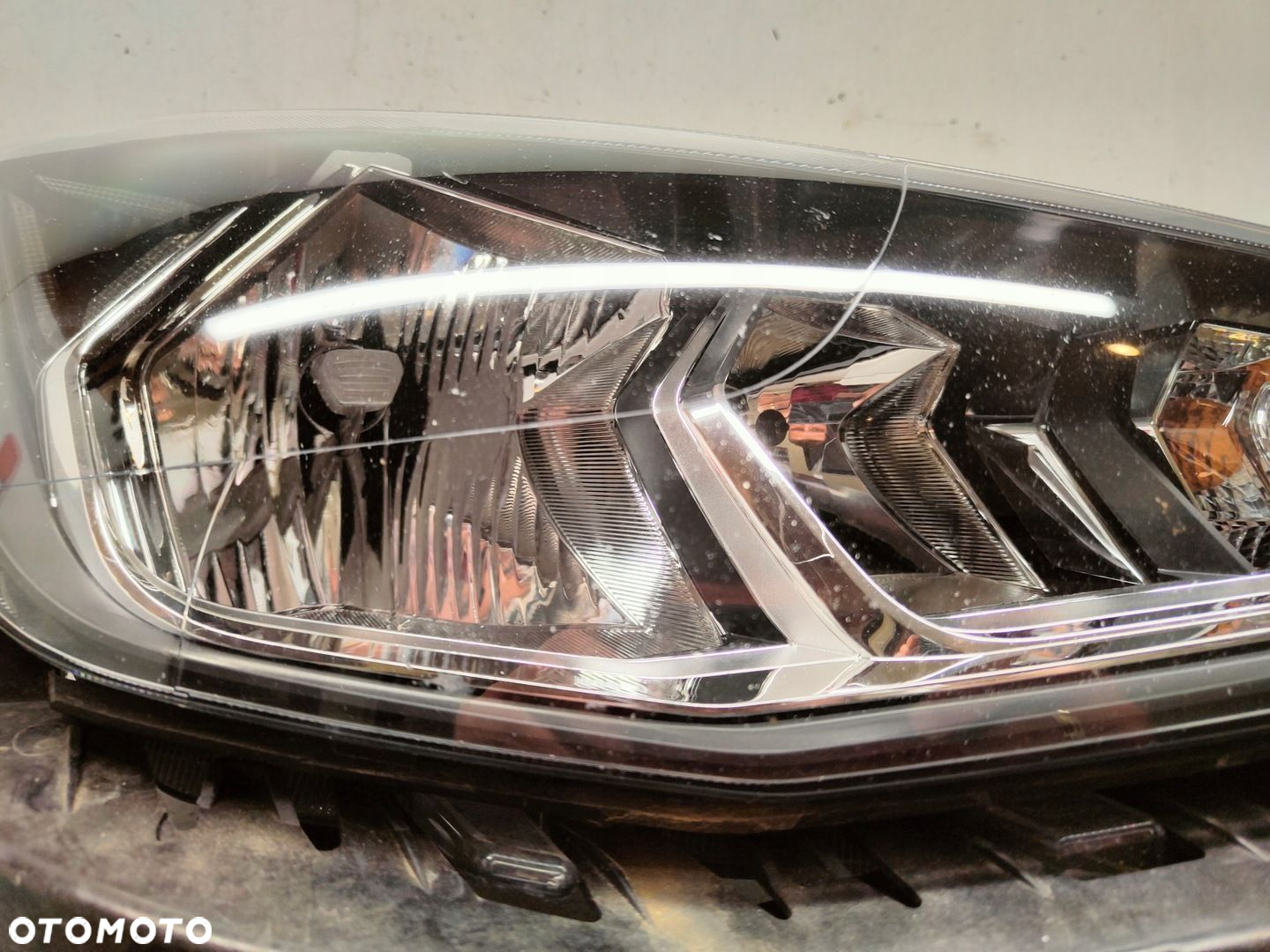 SEAT IBIZA 5 V LIFT ZW Z LED LAMPA PRAWY PRZÓD 6F1941016A - 2