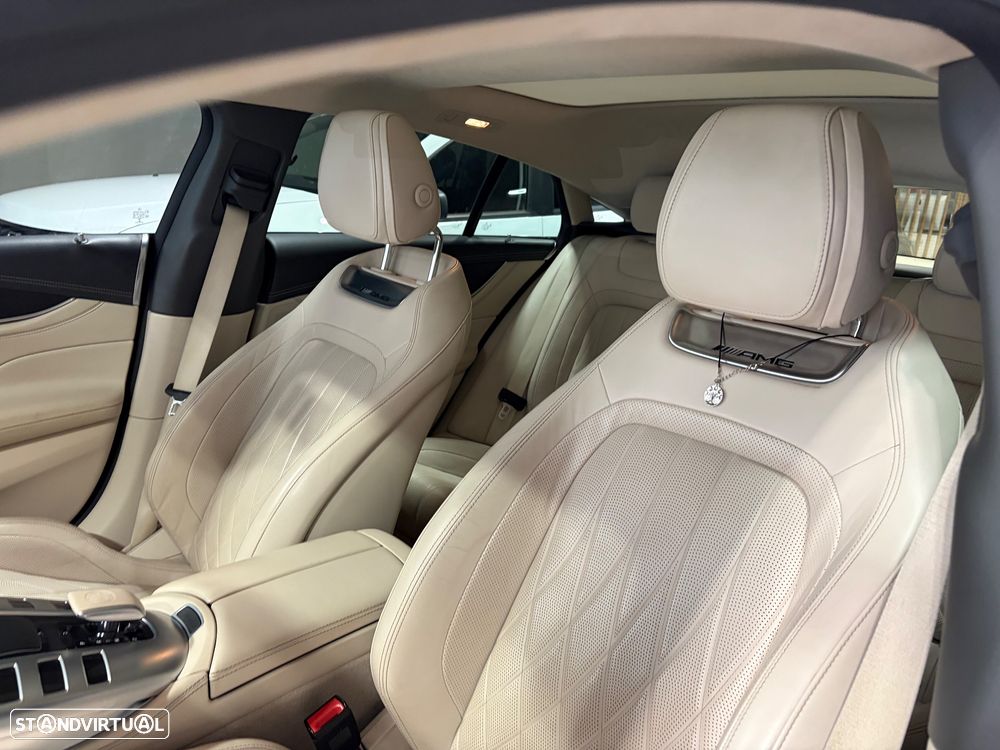 Mercedes-Benz AMG GT 43 4Matic+ Speedshift TCT 9G - 14