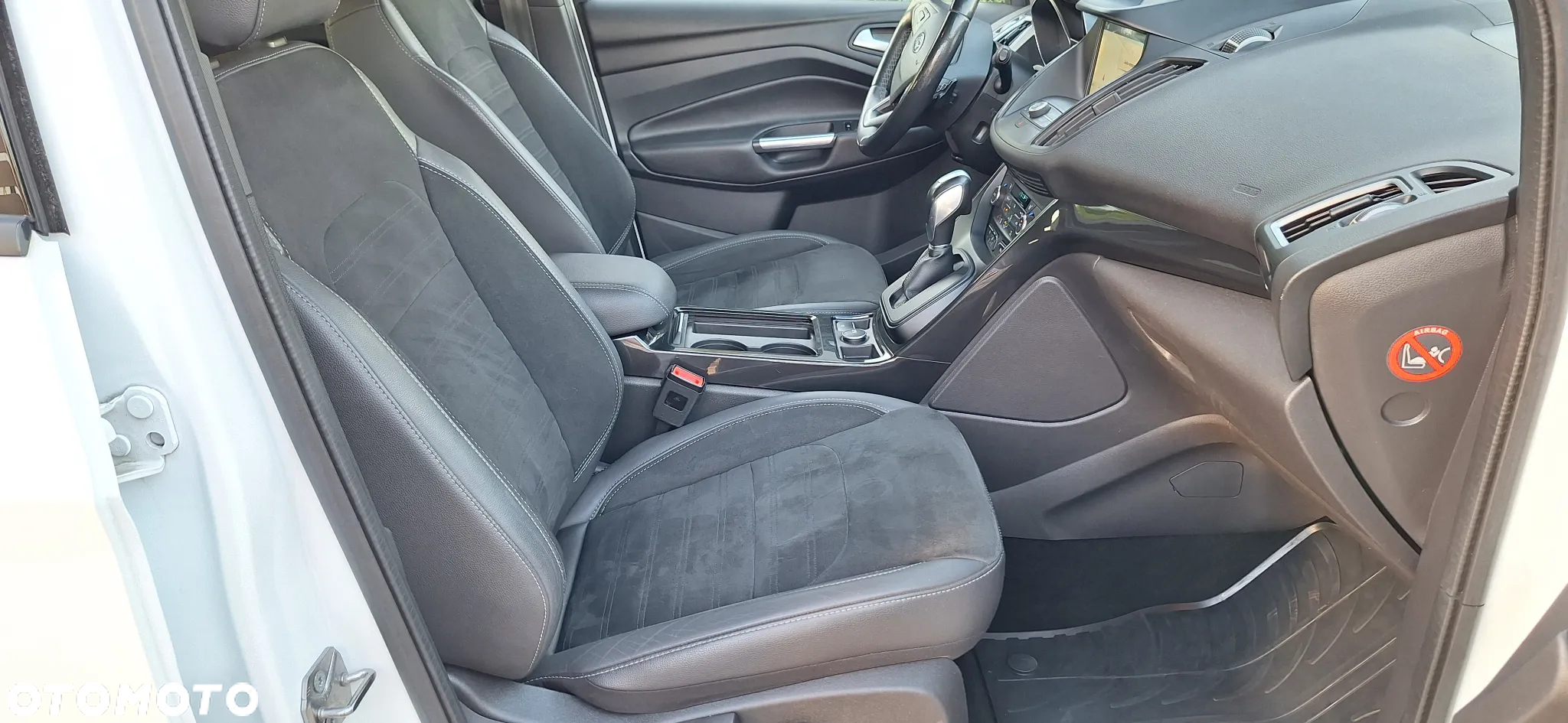 Ford Kuga 2.0 TDCi 4x4 ST-Line - 15