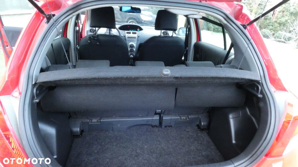 Toyota Yaris 1.0 Luna - 12