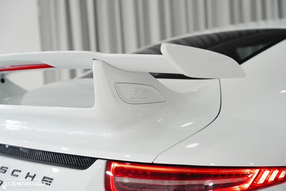 Porsche 911 Série F - 21