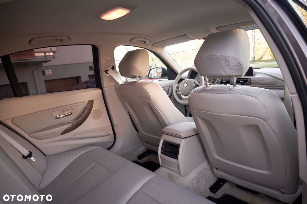 BMW Seria 3 - 31