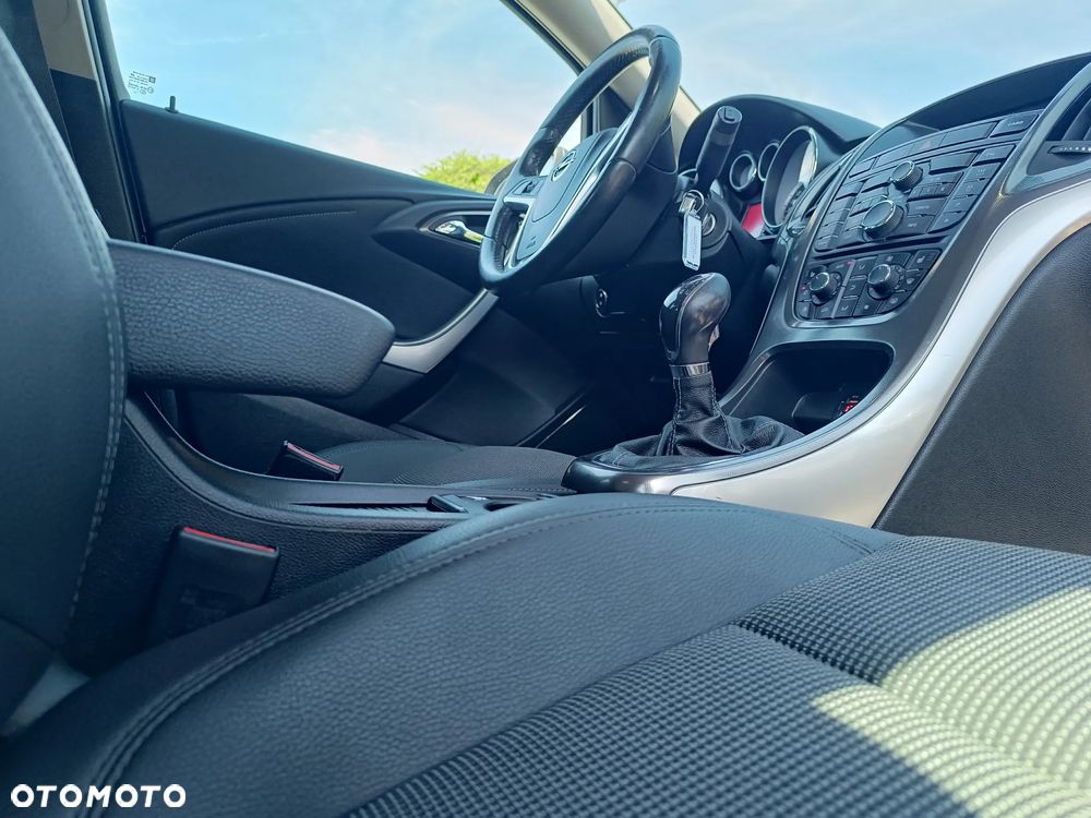 Opel Astra 1.4 Turbo - 30