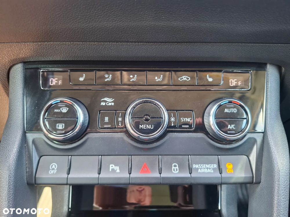 Skoda Karoq 2.0 TDI SCR 4x4 DSG Ambition - 29