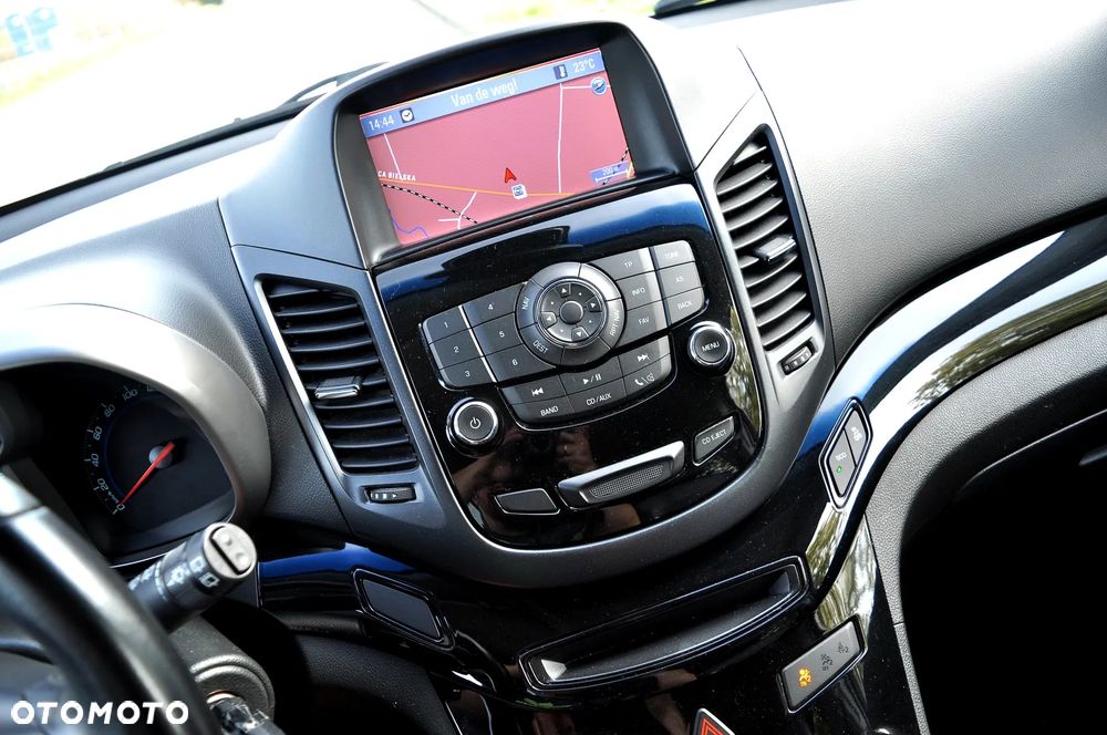 Chevrolet Orlando - 21