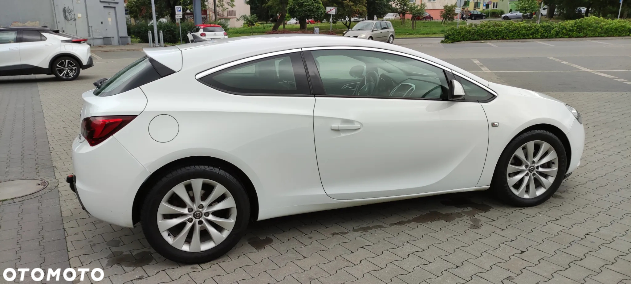 Opel Astra GTC 1.7 CDTI DPF ecoFLEX Start/Stop Innovation - 9