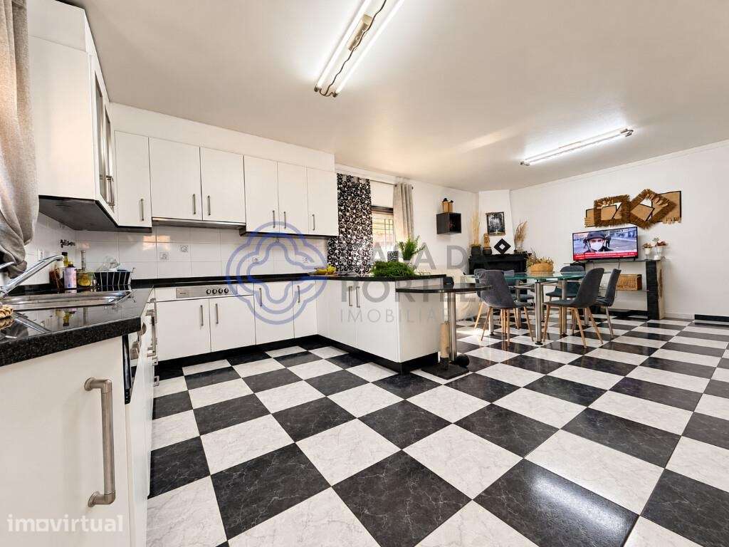 Moradia T4 Isolada com Piscina, Jardim e Terreno de 2.621 m2 | Ossela, - Grande imagem: 2/39